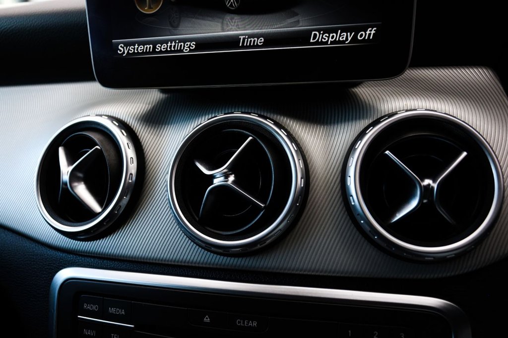 Used Mercedes-Benz GLA 2017 for sale - 76236031: Photo 49