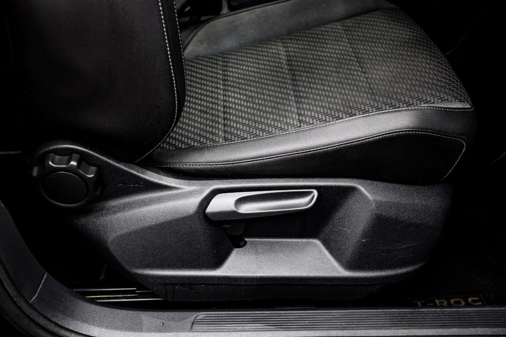 Used Volkswagen T-Roc 2019 for sale - 77463544: Photo 30