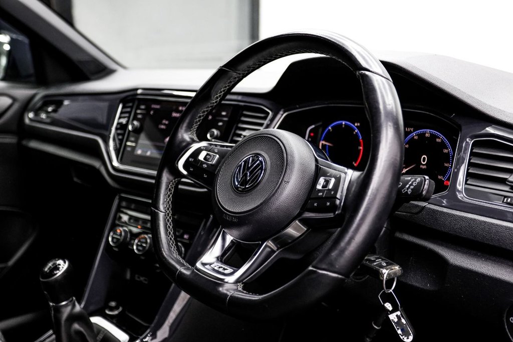 Used Volkswagen T-Roc 2019 for sale - 77463544: Photo 32