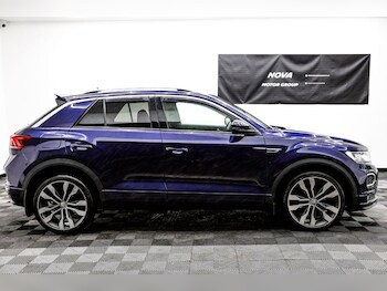 Used Volkswagen T-Roc 2019 for sale - 77463544: Photo