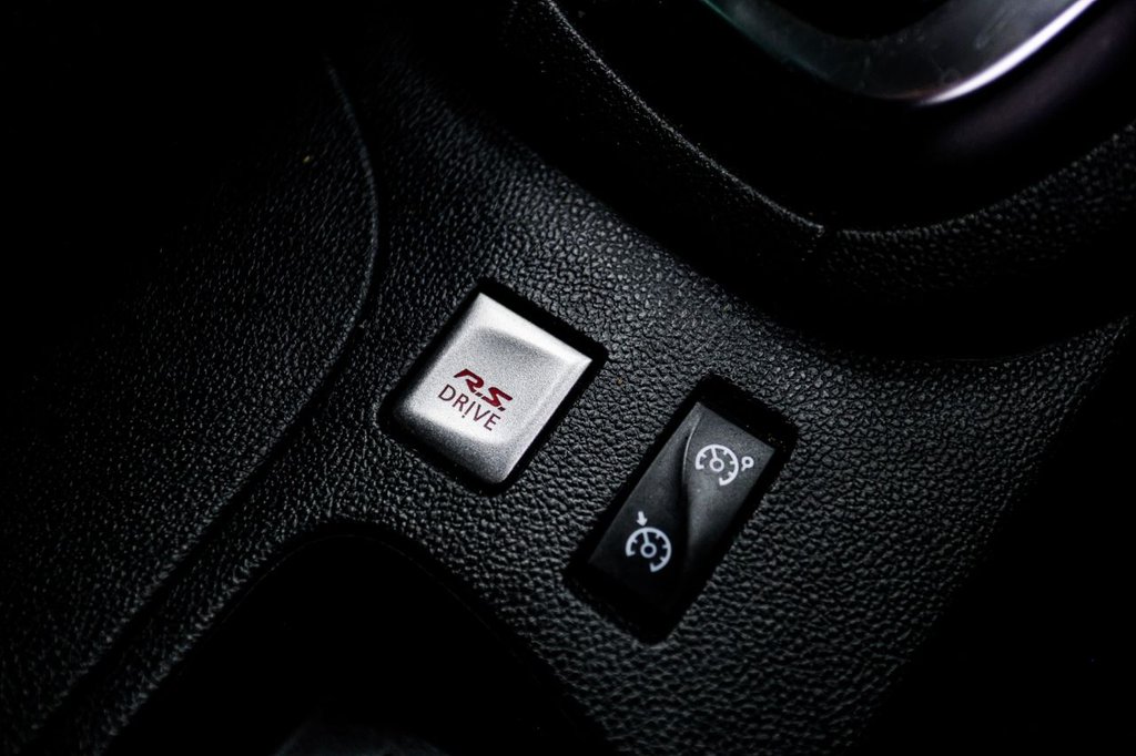 Used Renault Clio 2015 for sale - 77313540: Photo 48