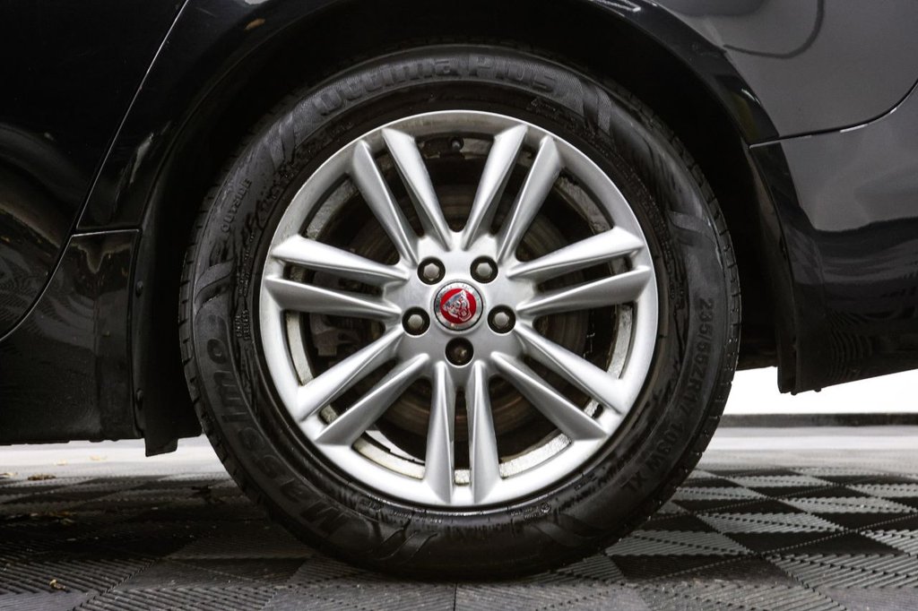 Used Jaguar XF 2014 for sale - 76590763: Photo 15