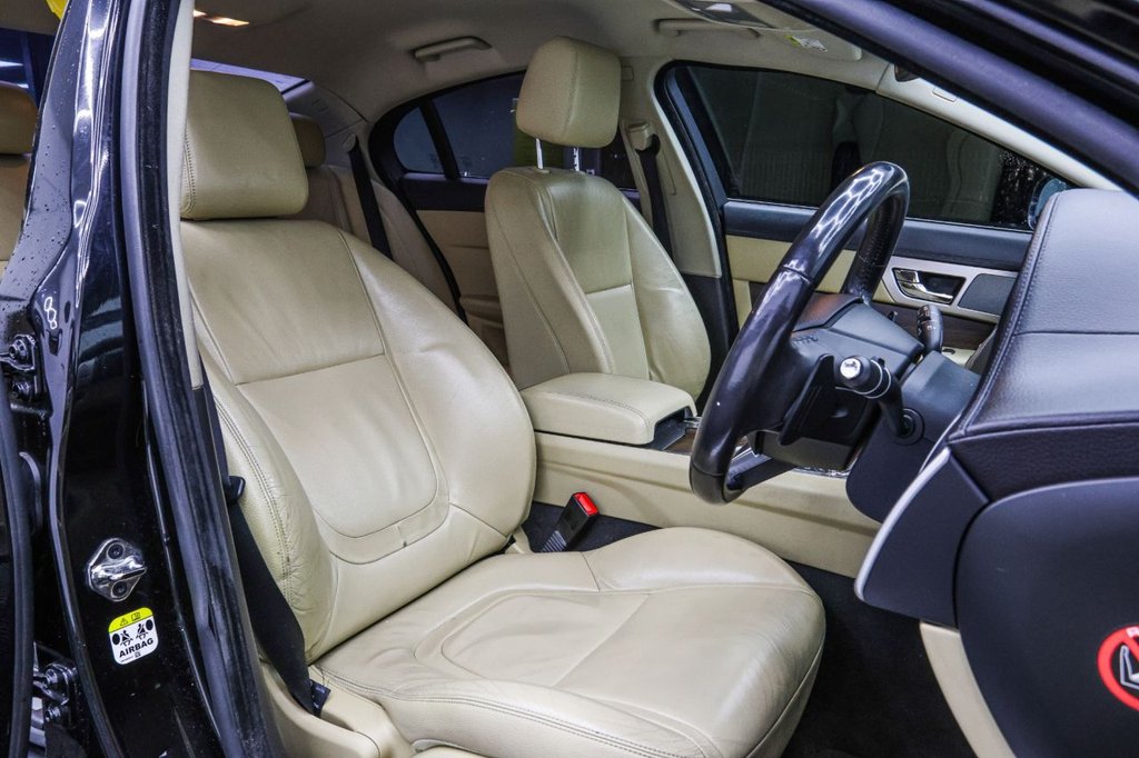 Used Jaguar XF 2014 for sale - 76590763: Photo 27