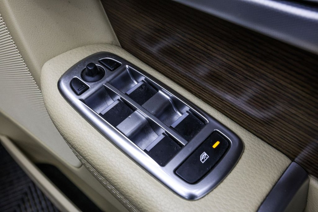 Used Jaguar XF 2014 for sale - 76590763: Photo 30