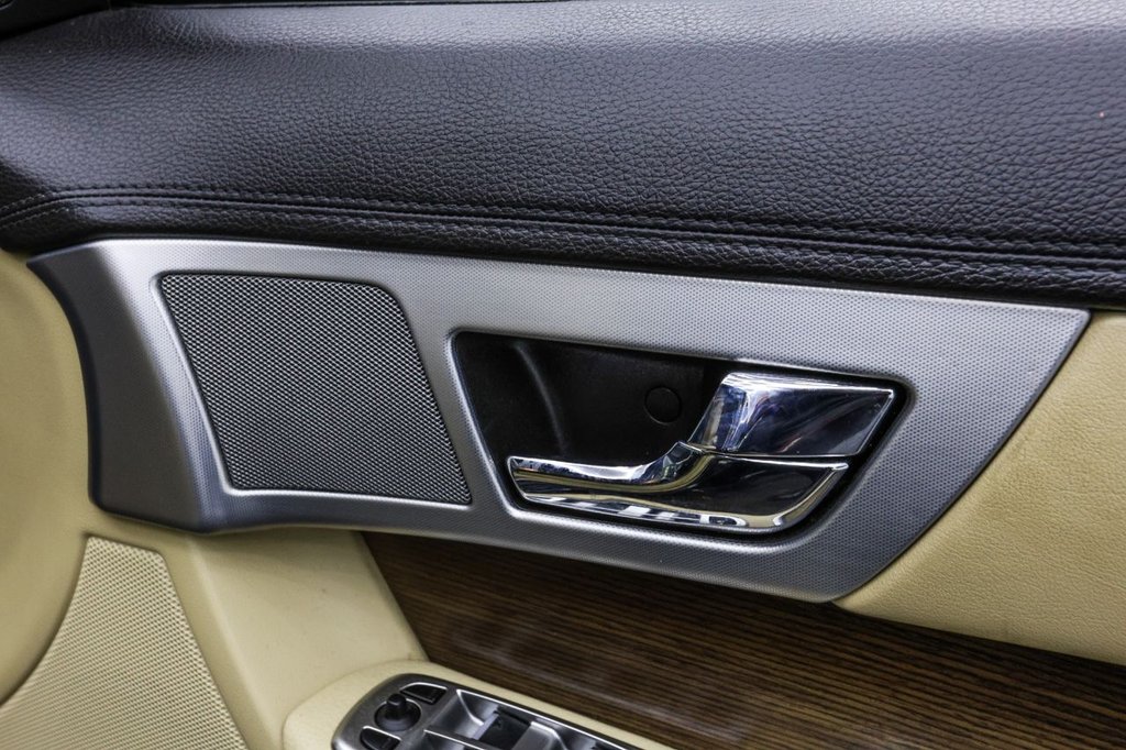 Used Jaguar XF 2014 for sale - 76590763: Photo 31