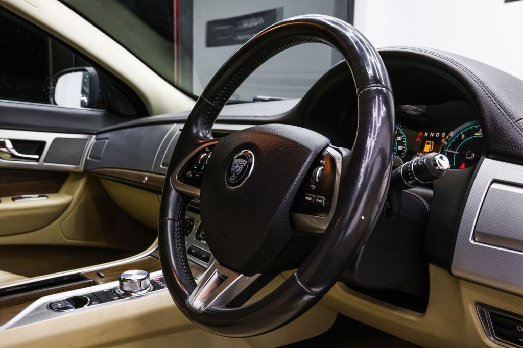 Used Jaguar XF 2014 for sale - 76590763: Photo 34