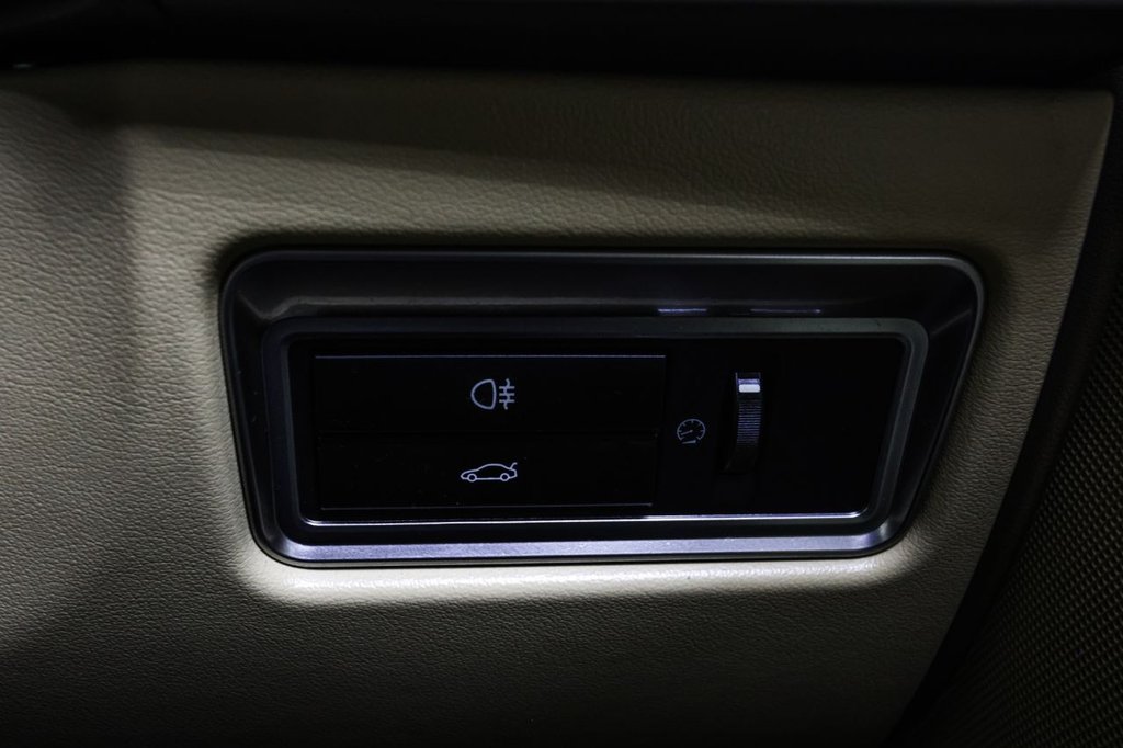 Used Jaguar XF 2014 for sale - 76590763: Photo 41