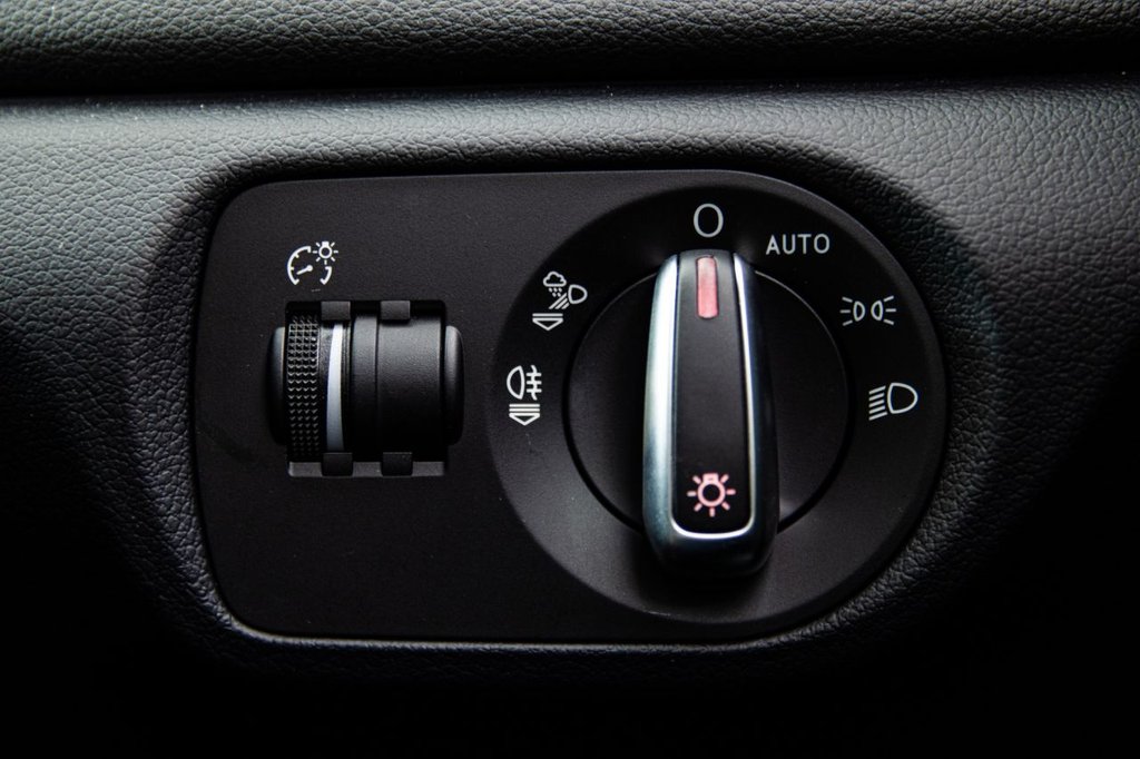 Used Audi Q3 2017 for sale - 75974692: Photo 36