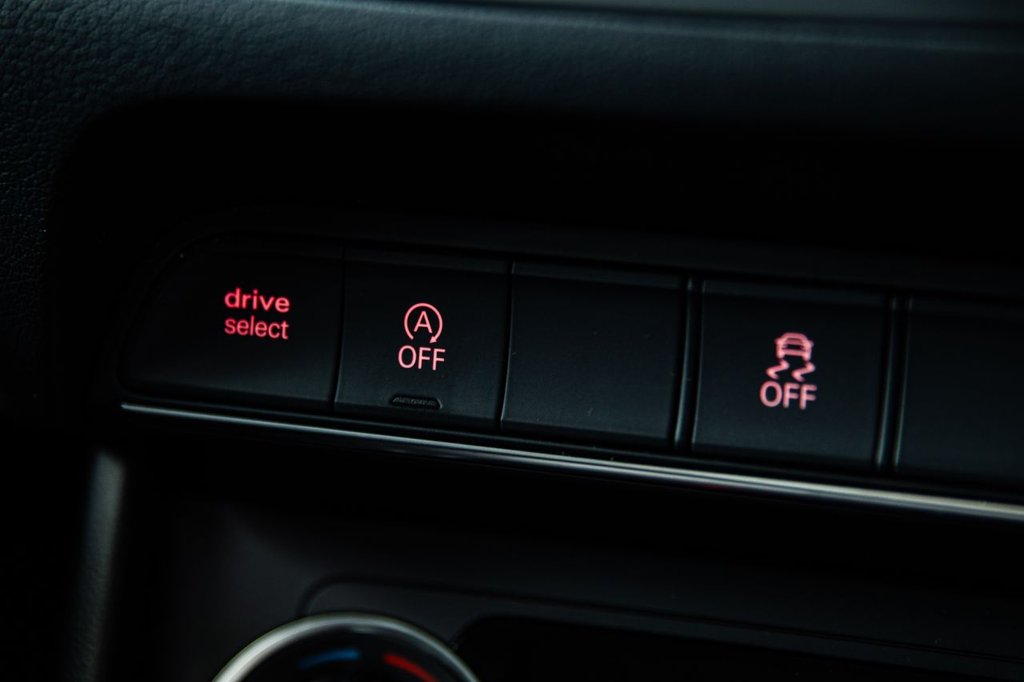 Used Audi Q3 2017 for sale - 75974692: Photo 45