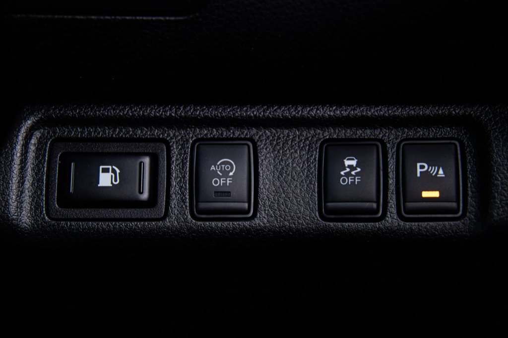 Used Nissan Navara 2018 for sale - 76569925: Photo 35