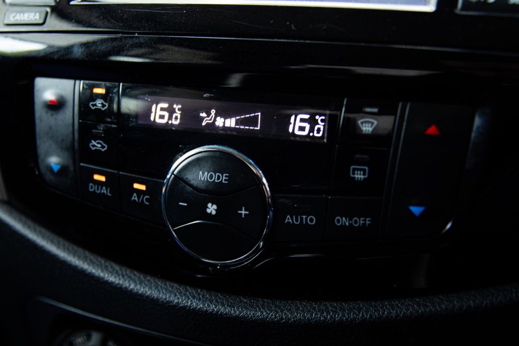 Used Nissan Navara 2018 for sale - 76569925: Photo 41