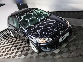 Used Volkswagen Golf 2016 for sale - 77200243: Photo