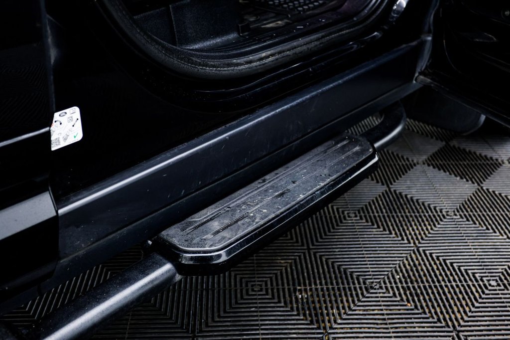 Used Land Rover Defender 2020 for sale - 77880325: Photo 35