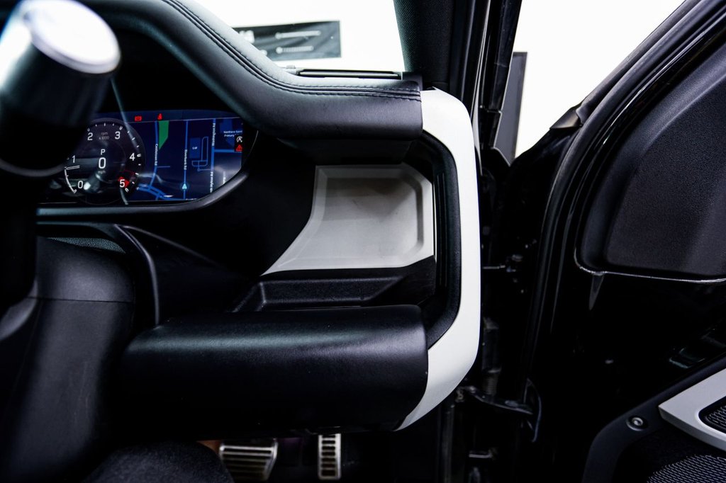 Used Land Rover Defender 2020 for sale - 77880325: Photo 46