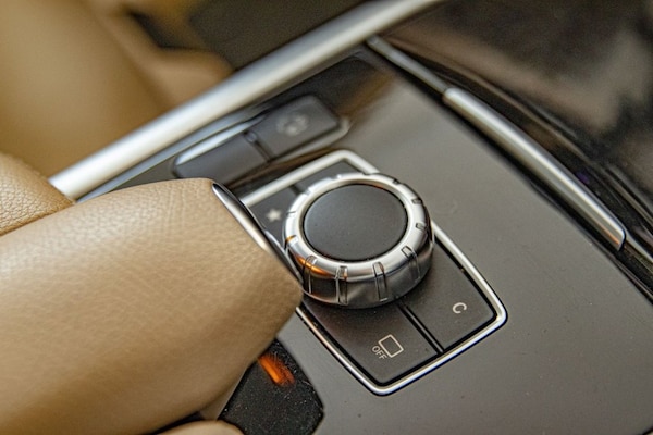 Used Mercedes-Benz E Class 2015 for sale - 75336649: Photo 35