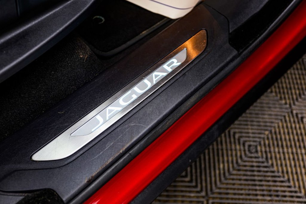 Used Jaguar F-Pace 2020 for sale - 77636697: Photo 30