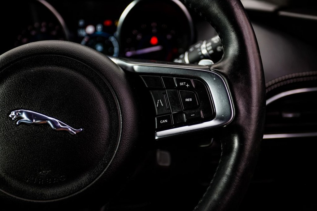 Used Jaguar F-Pace 2020 for sale - 77636697: Photo 36