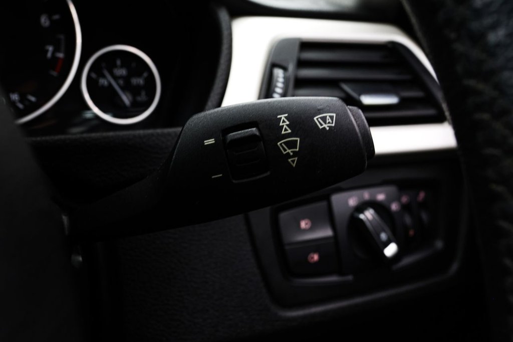 Used BMW 3 Series 2014 for sale - 76783599: Photo 37