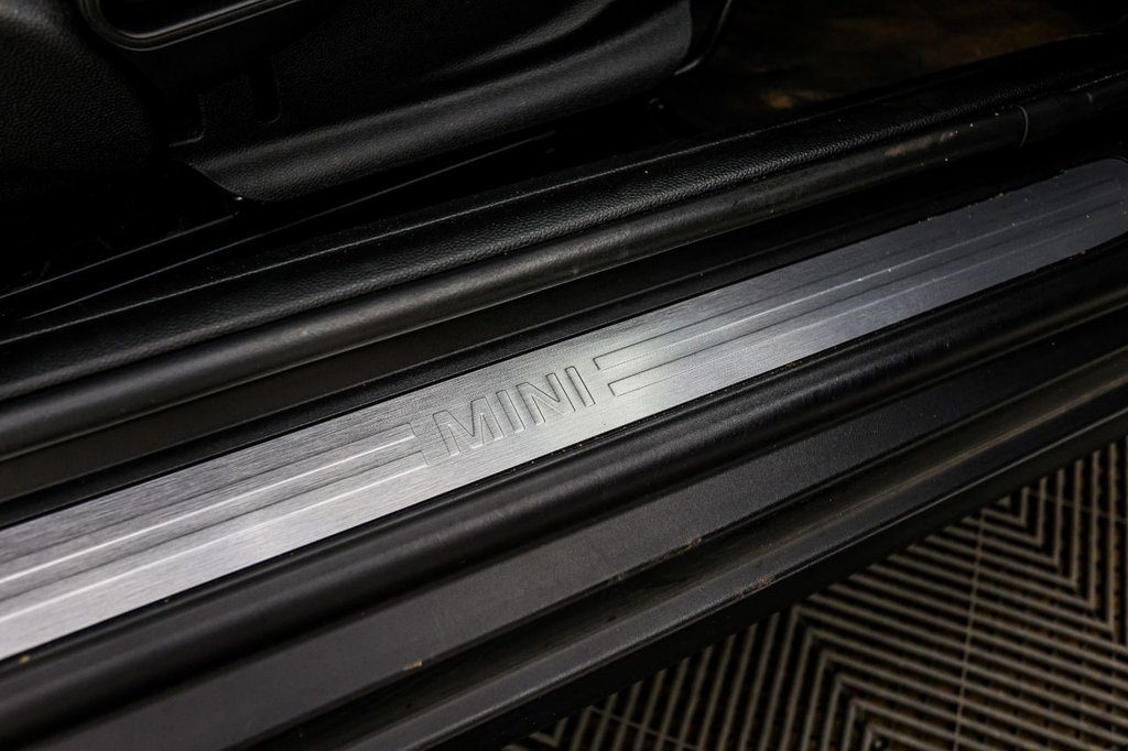 Used MINI Convertible 2017 for sale - 77952554: Photo 27