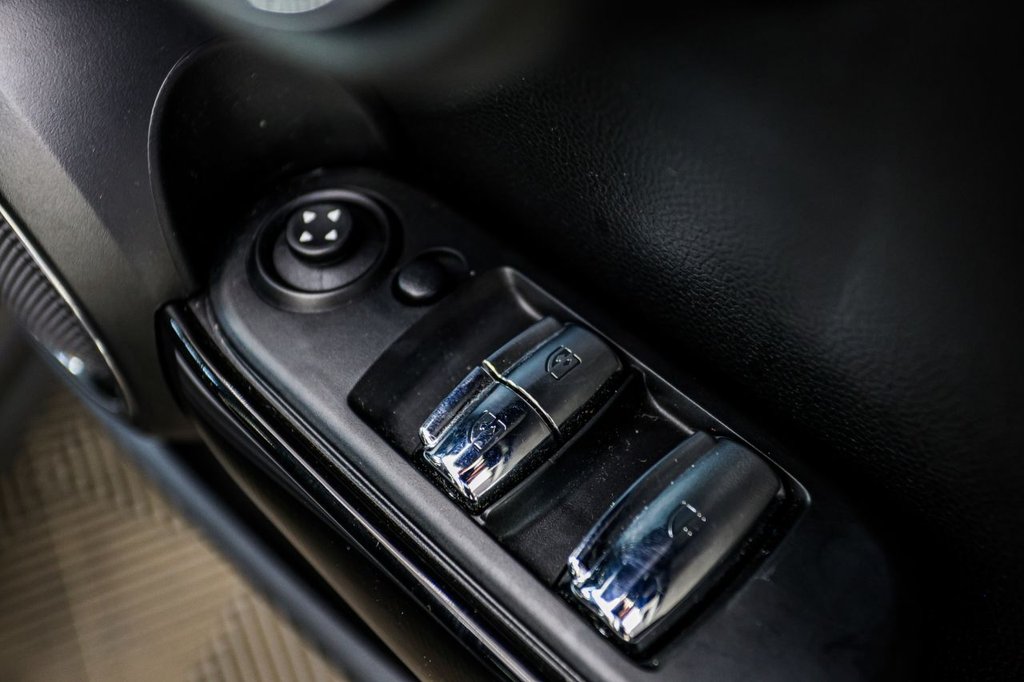 Used MINI Convertible 2017 for sale - 77952554: Photo 28