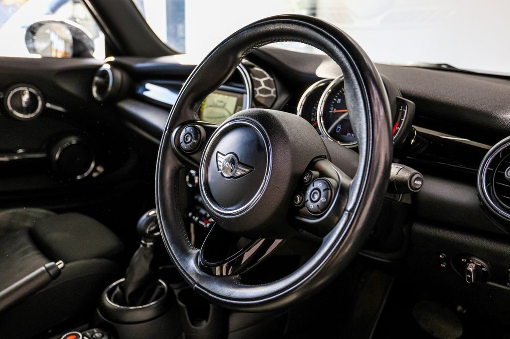 Used MINI Convertible 2017 for sale - 77952554: Photo 30