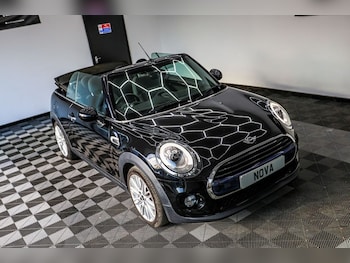 Used MINI Convertible 2017 for sale - 77952554: Photo