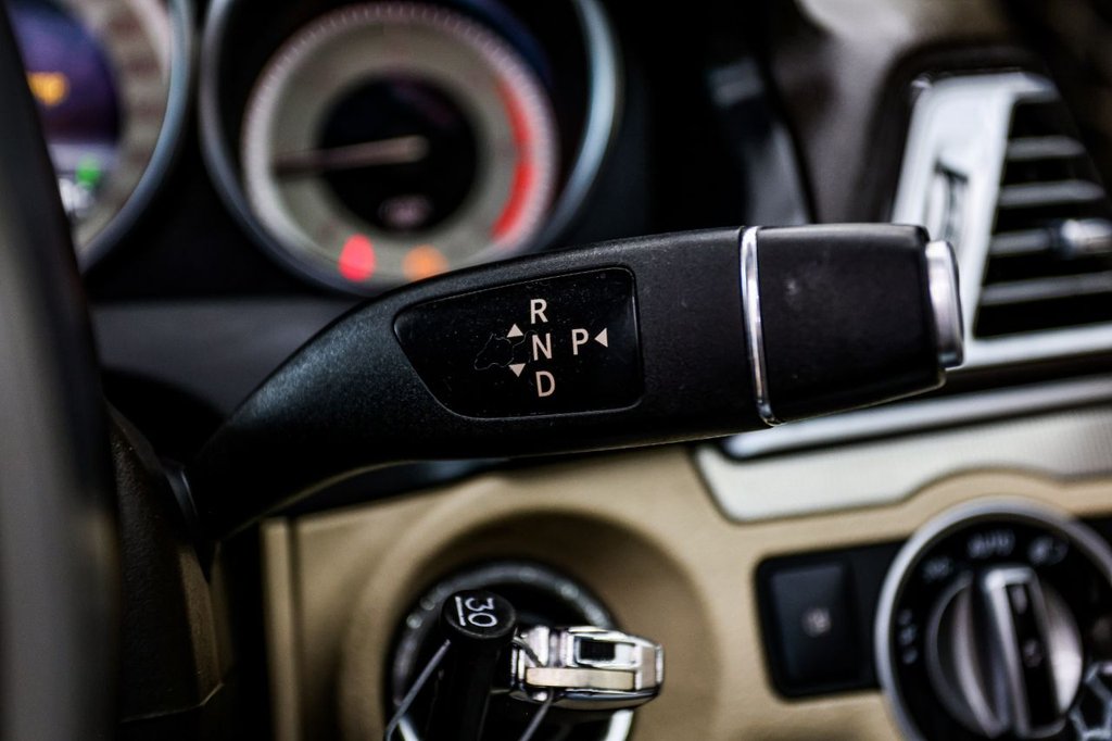 Used Mercedes-Benz E Class 2013 for sale - 78096572: Photo 38