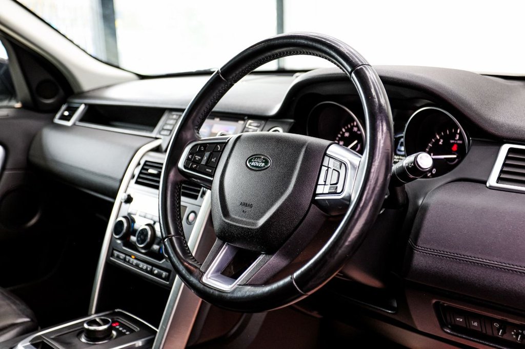 Used Land Rover Discovery Sport 2018 for sale - 77952806: Photo 31