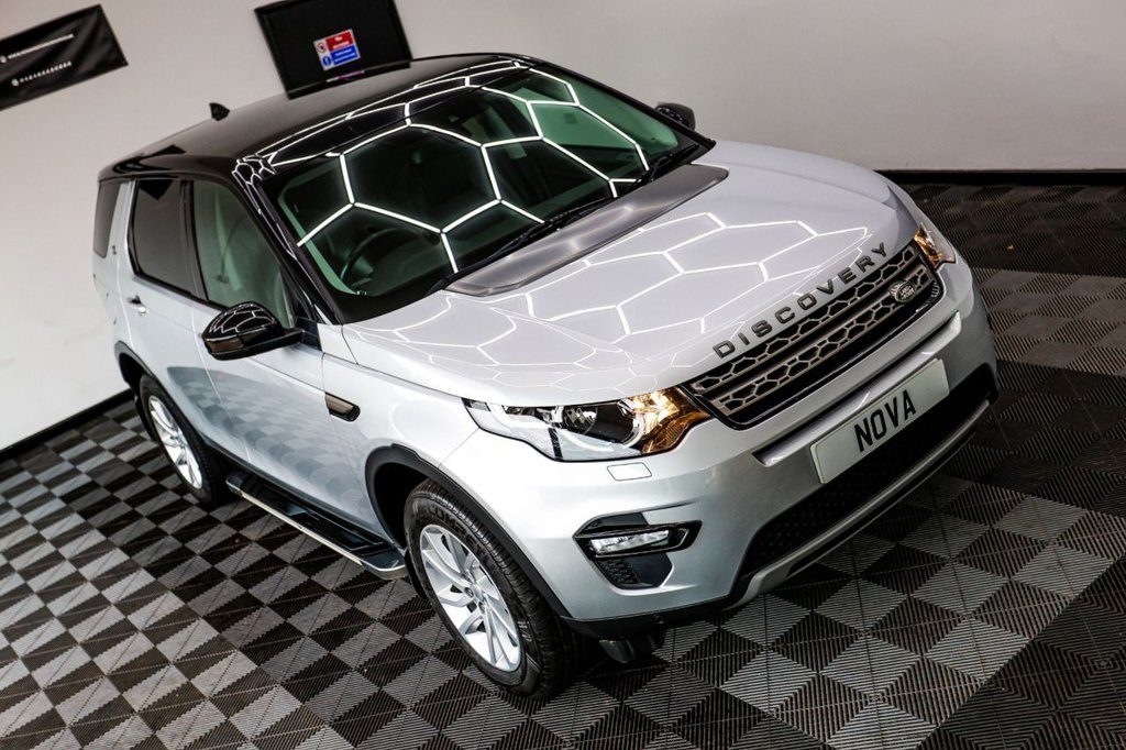 Used Land Rover Discovery Sport 2018 for sale - 77952806: Photo 4