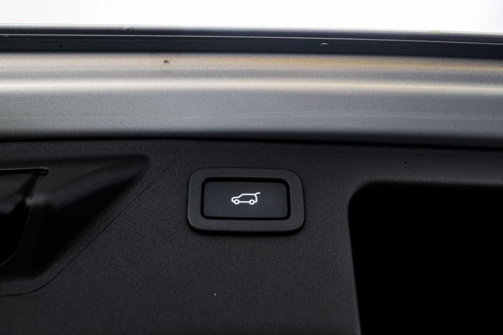 Used Land Rover Discovery Sport 2018 for sale - 77952806: Photo 46