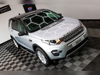 Used Land Rover Discovery Sport 2018 for sale - 77952806: Photo