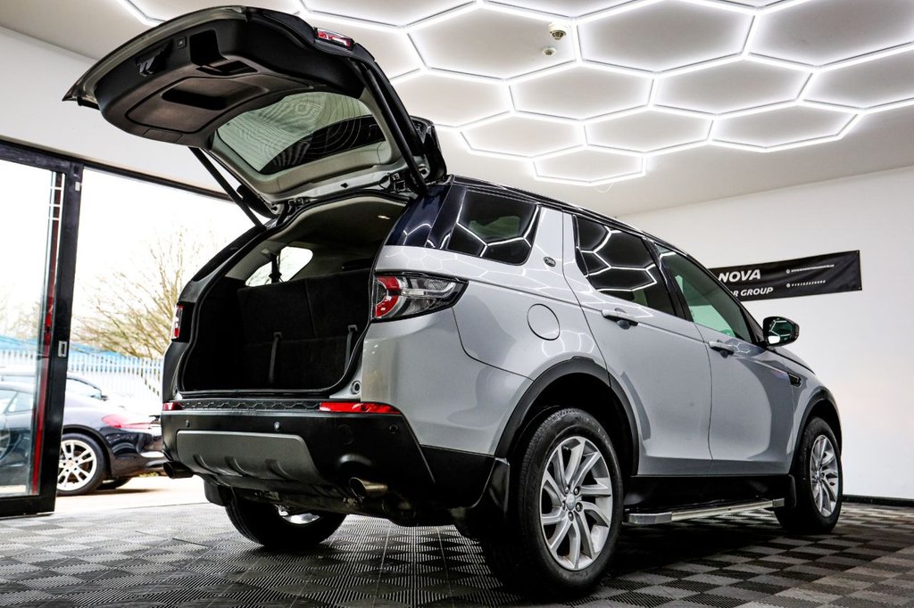 Used Land Rover Discovery Sport 2018 for sale - 77952806: Photo 50