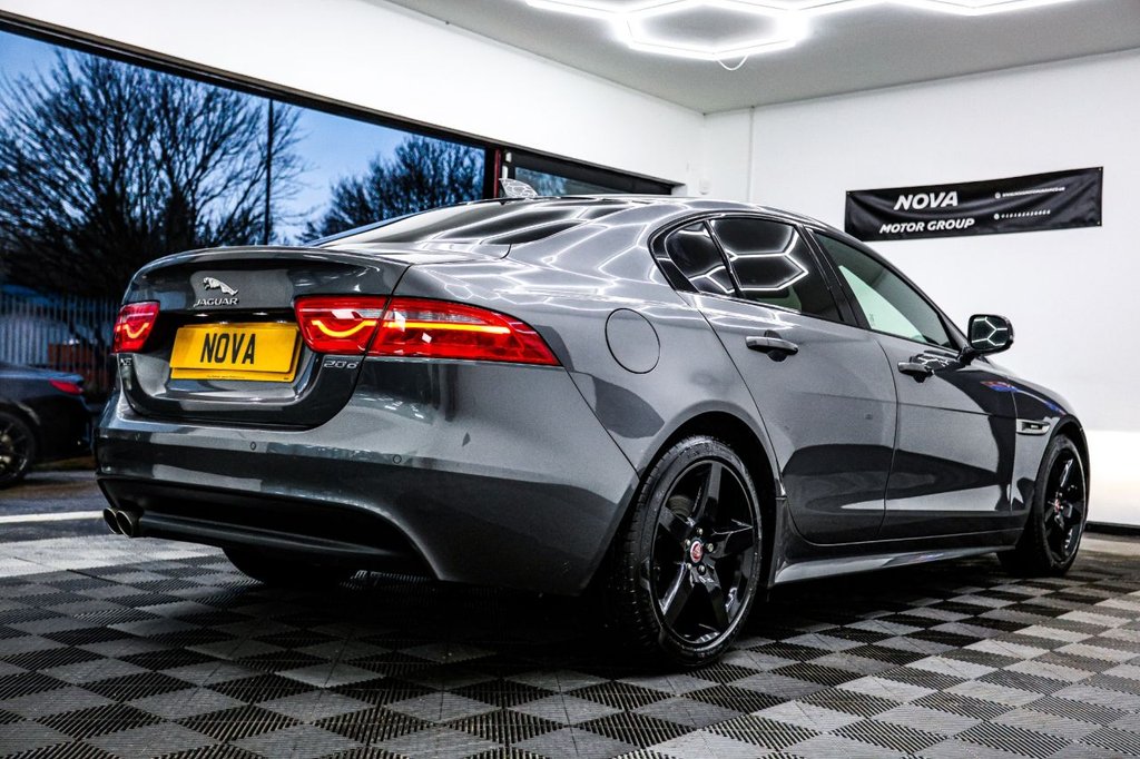 Used Jaguar XE 2017 for sale - 77037875: Photo 10