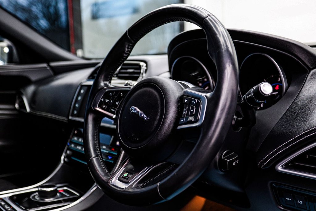 Used Jaguar XE 2017 for sale - 77037875: Photo 32