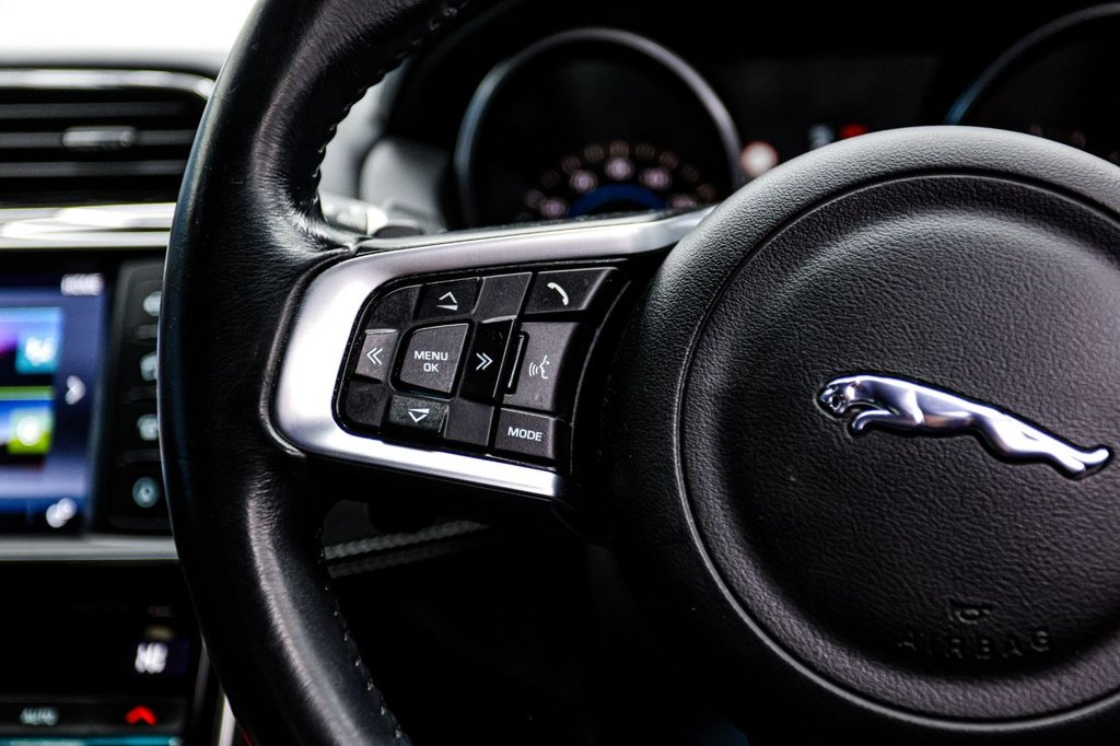 Used Jaguar XE 2017 for sale - 77037875: Photo 35