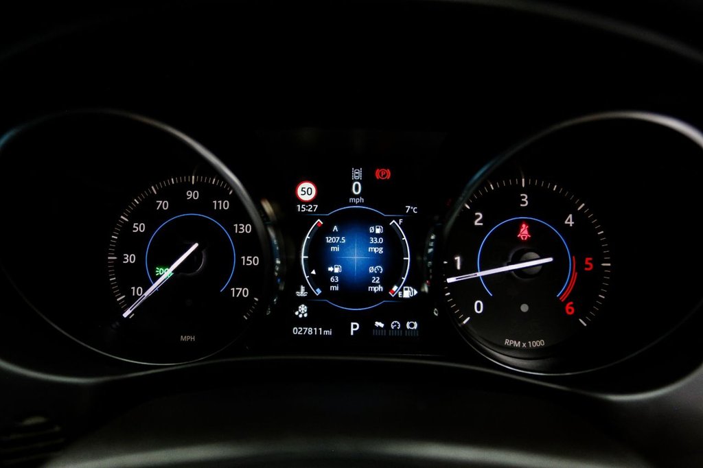 Used Jaguar XE 2017 for sale - 77037875: Photo 39