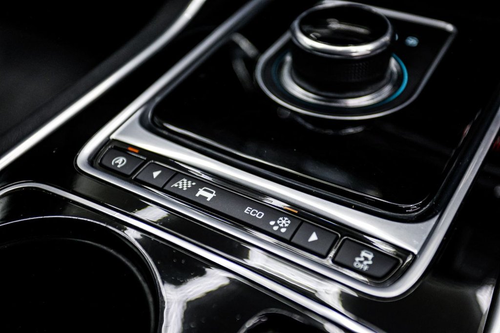 Used Jaguar XE 2017 for sale - 77037875: Photo 46