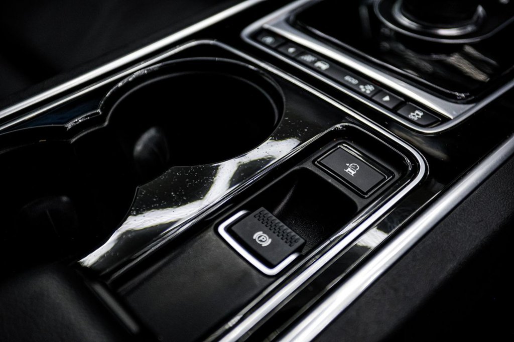 Used Jaguar XE 2017 for sale - 77037875: Photo 47