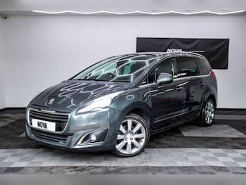Used Peugeot 5008 2015 for sale - 79708999: Photo