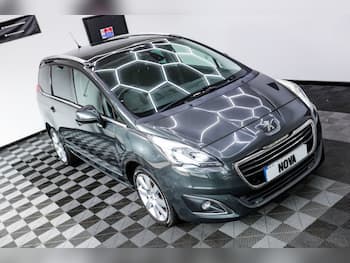 Used Peugeot 5008 2015 for sale - 79708999: Photo