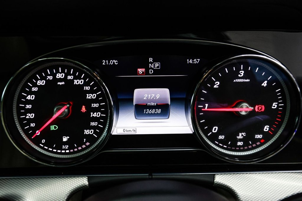 Used Mercedes-Benz E Class 2016 for sale - 76520506: Photo 41