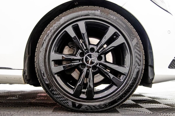 Used Mercedes-Benz E Class 2014 for sale - 75799469: Photo 23