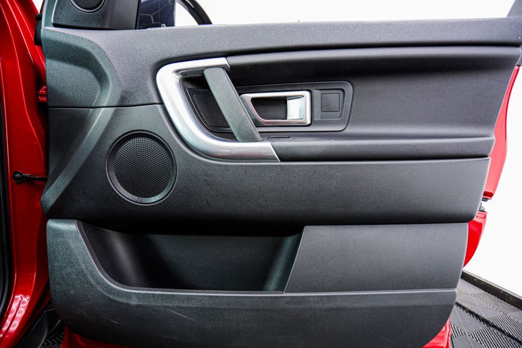 Used Land Rover Discovery Sport 2016 for sale - 76178458: Photo 31