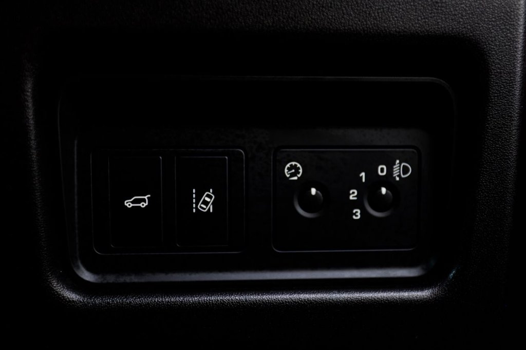 Used Land Rover Discovery Sport 2016 for sale - 76178458: Photo 40