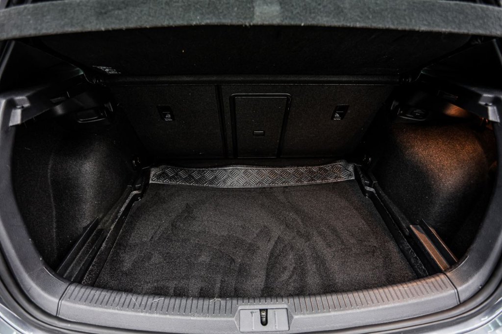 Used Volkswagen Golf 2019 for sale - 76883507: Photo 15