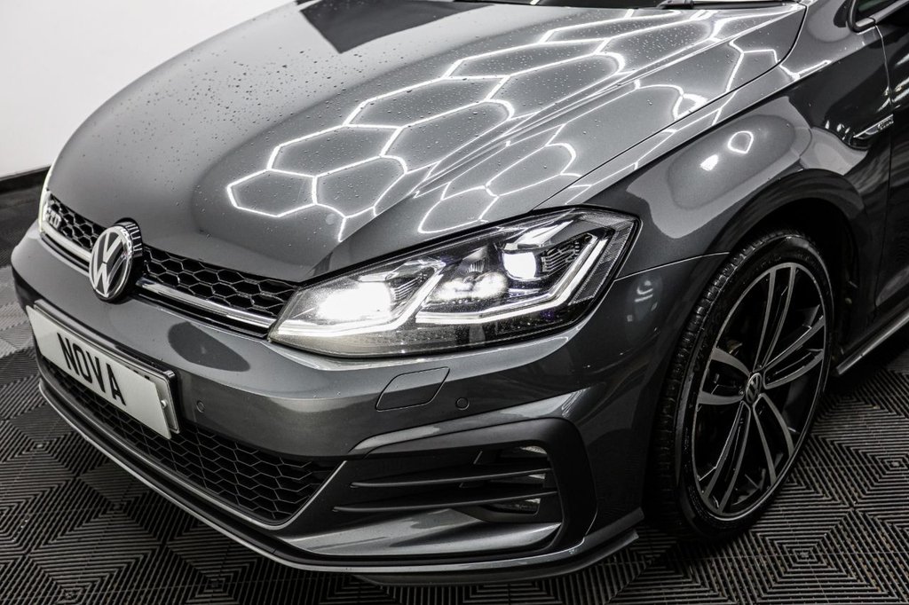 Used Volkswagen Golf 2019 for sale - 76883507: Photo 21