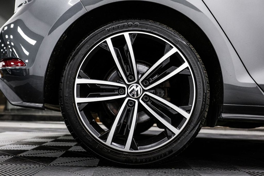 Used Volkswagen Golf 2019 for sale - 76883507: Photo 25