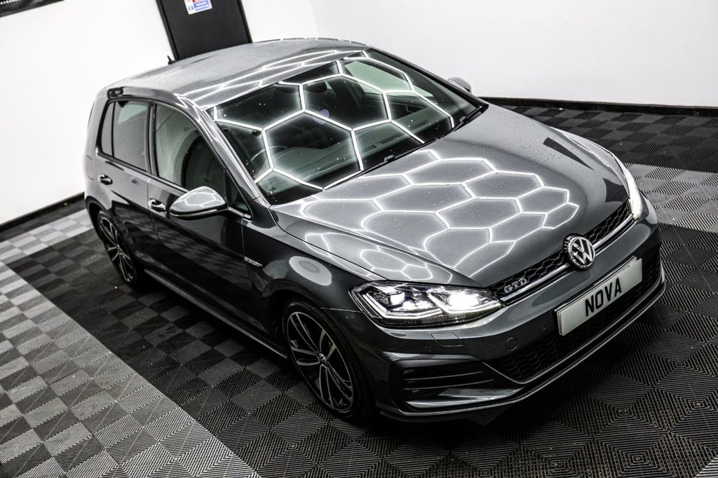 Used Volkswagen Golf 2019 for sale - 76883507: Photo 3