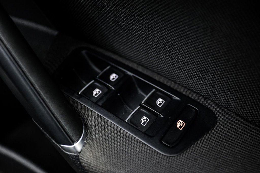 Used Volkswagen Golf 2019 for sale - 76883507: Photo 30