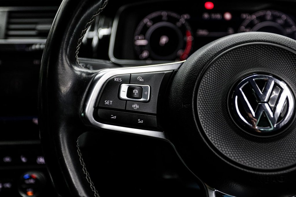 Used Volkswagen Golf 2019 for sale - 76883507: Photo 35